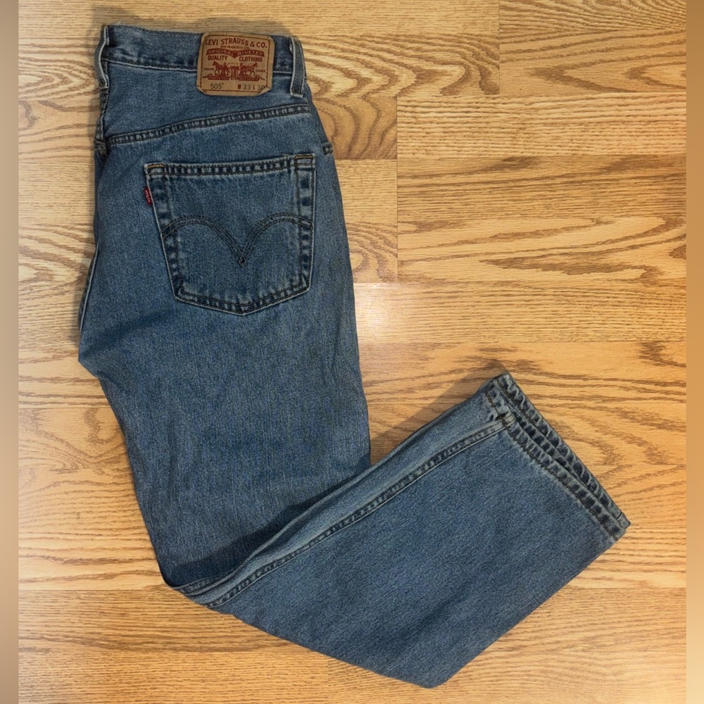 Levi's 505 Men’s 33x30 Regular Fit Blue Denim Straight Leg Jeans